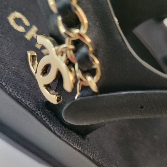 2021 collection sandals size 38. - Picture 6 of 8